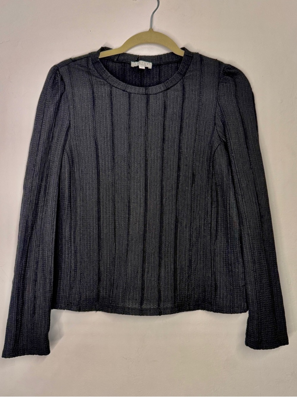 Women's Black Ribbed Long-Sleeve Crew Neck Top